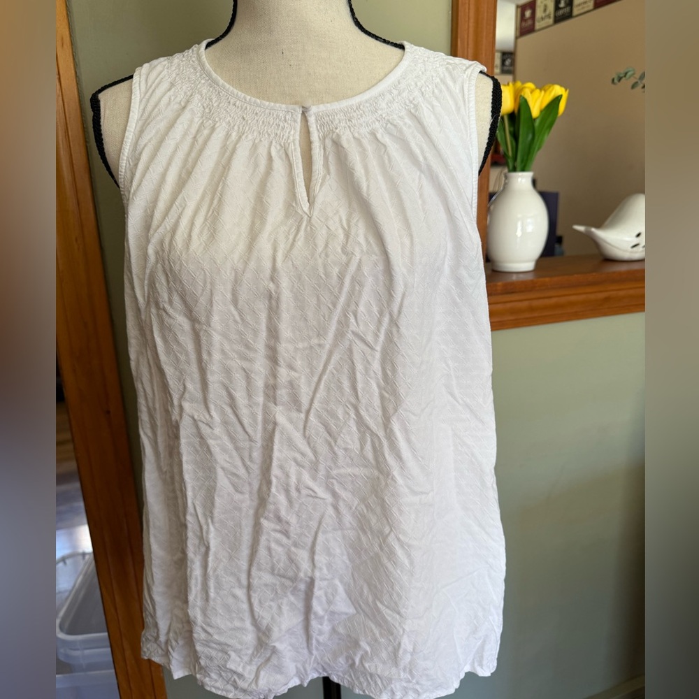 White Sleeveless Top Size XL